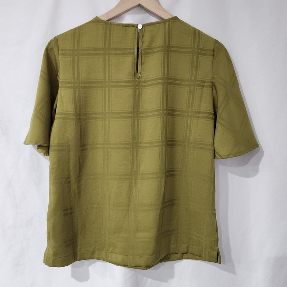 Olive Satin Womens Flutter Sleeve Top Size XS Windowpane Contemporary Modern - Picture 3 of 5
